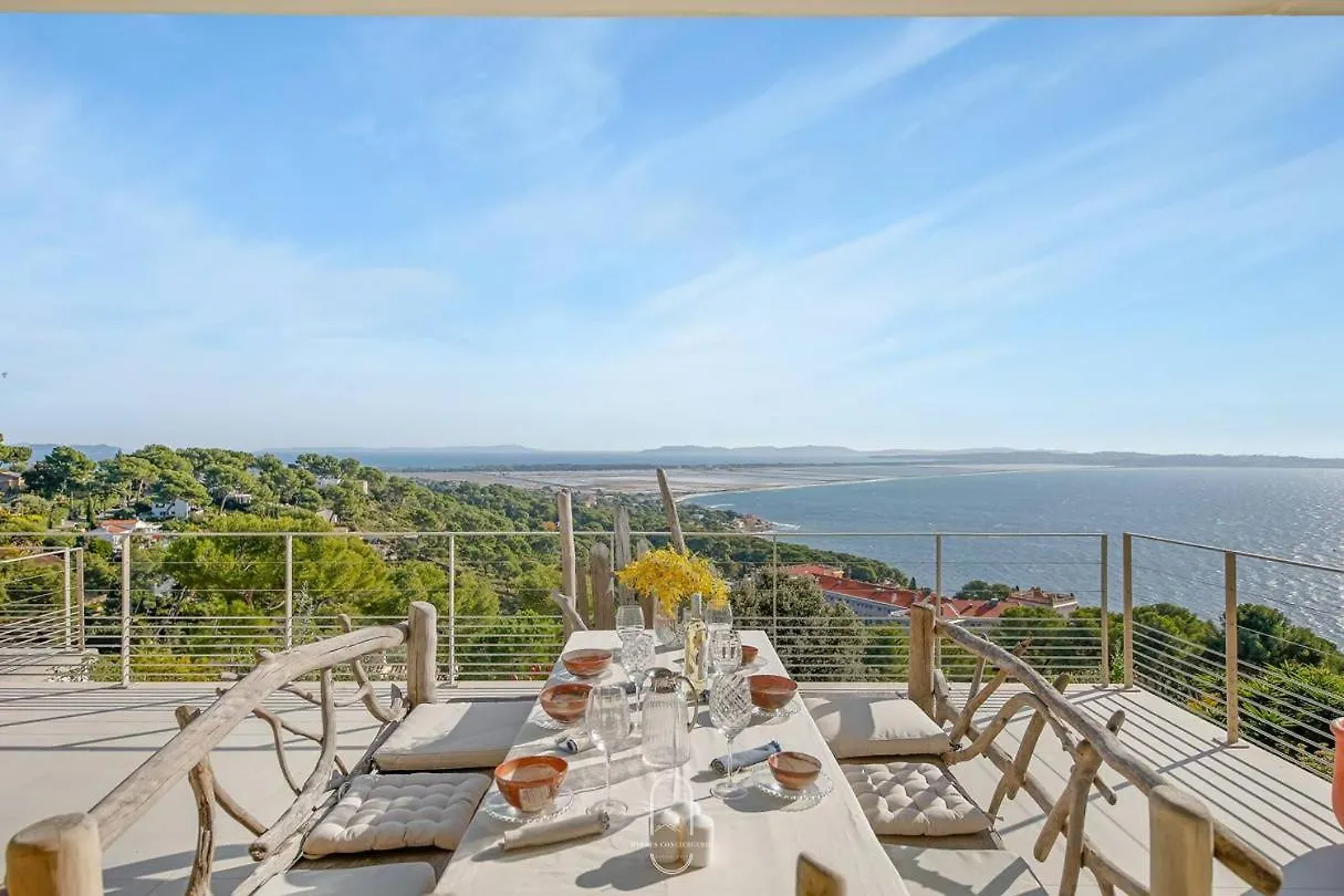 Villa La Vigie Mont Des Oiseaux Vue Mer Panoramique By Hc Hyeres